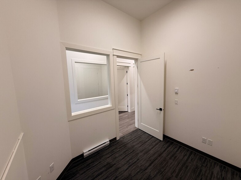 More Photos Of 6039 196 St, Surrey Showroom For Sale