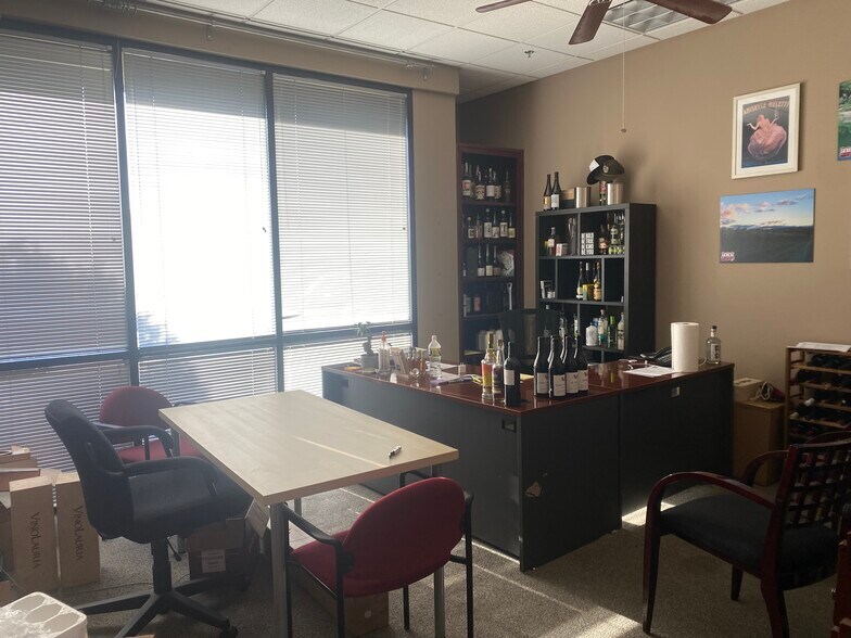 More Photos Of 3137 Chestnut Dr, Atlanta Distribution For Lease