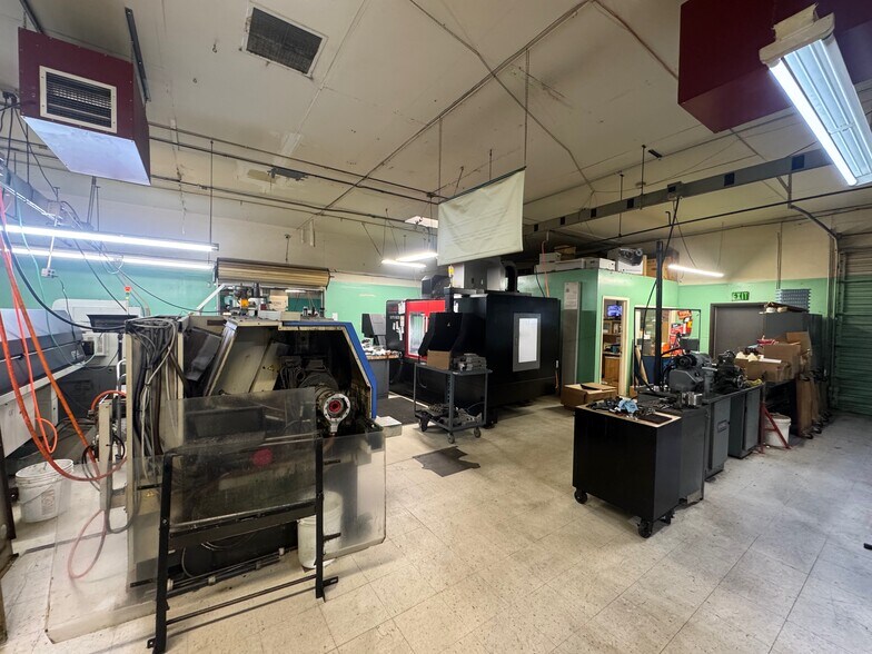 More Photos Of 11900 Upham St, Broomfield Warehouse For Sale