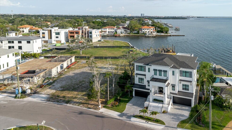More Photos Of 5102 W Longfellow Ave, Tampa Land For Sale