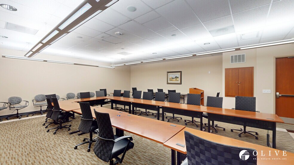 More Photos Of 7250 Campus Dr, Colorado Springs Office For Lease