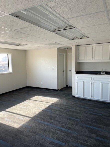 More Photos Of 16257 Illinois Ave, Paramount Warehouse For Sale