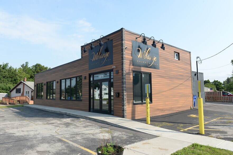 More Photos Of 1815 Eggert Rd, Buffalo Storefront For Sale