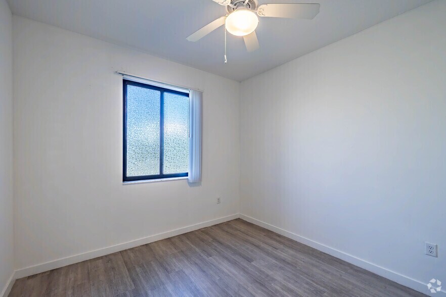 More Photos Of 26215 S Dixie Hwy, Naranja Apartments For Lease