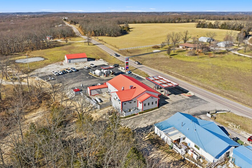 More Photos Of 7 Honey Springs Loop, Brumley Service Station For Sale