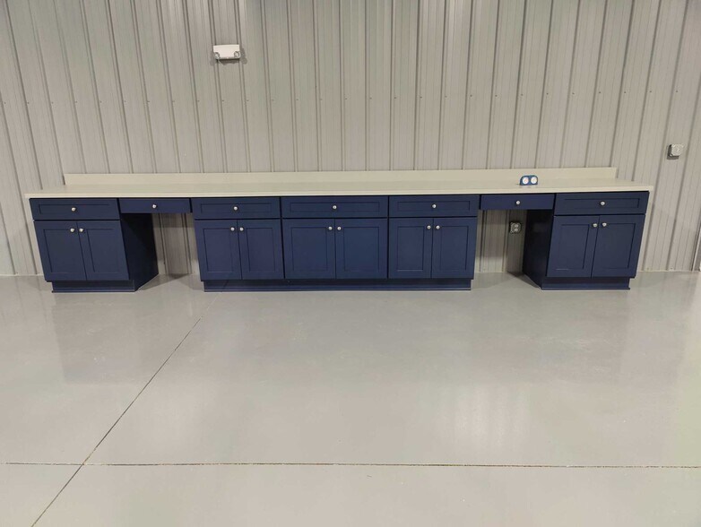 More Photos Of 921 Old Still Road, Woodbine Manufacturing For Lease