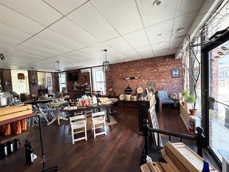 More Photos Of 1 N Main St, Ipswich Apartments For Sale