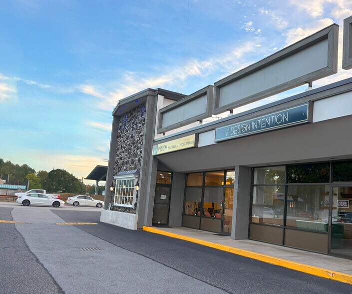 More Photos Of 419 Worcester Rd, Framingham General Retail For Lease