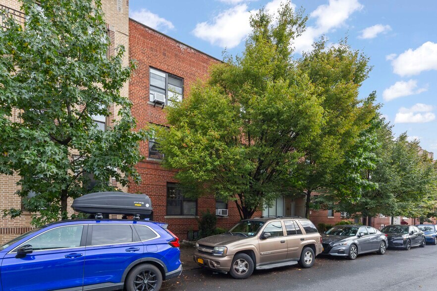 More Photos Of 31-23 47th St, Astoria Apartments For Sale