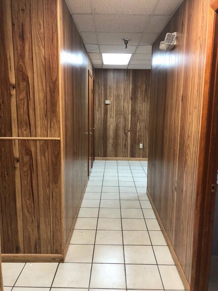 More Photos Of 6709 NW 84th Ave, Doral Light Distribution For Lease