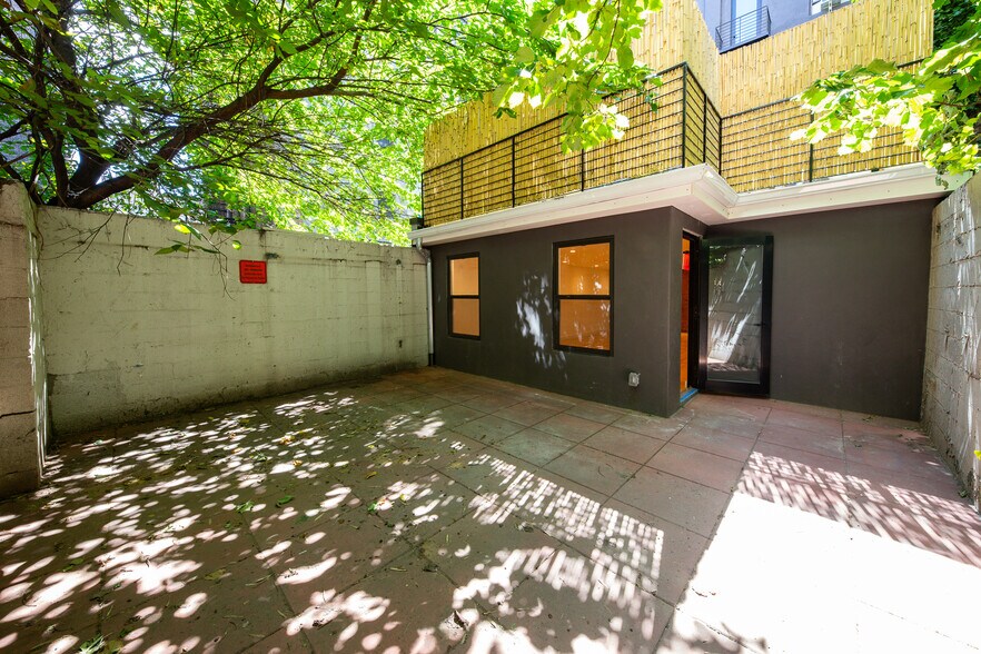 Primary Photo Of 325 E 14th St, New York Apartments For Lease