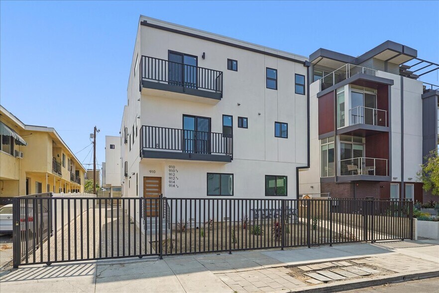More Photos Of 910 Hudson ave, Los Angeles Apartments For Sale