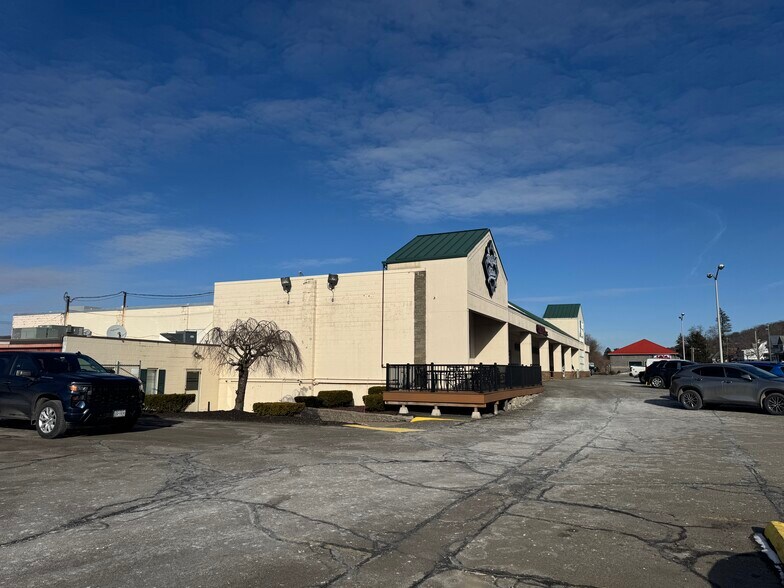 More Photos Of , Binghamton Unknown For Sale