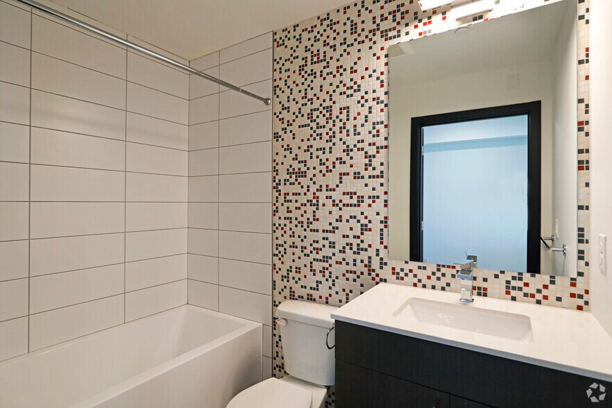 More Photos Of 5512 17th Ave NW, Seattle Apartments For Lease