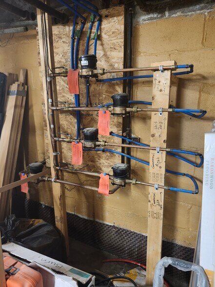 More Photos Of 1499 Main St E, Hamilton Storefront Retail Residential For Sale