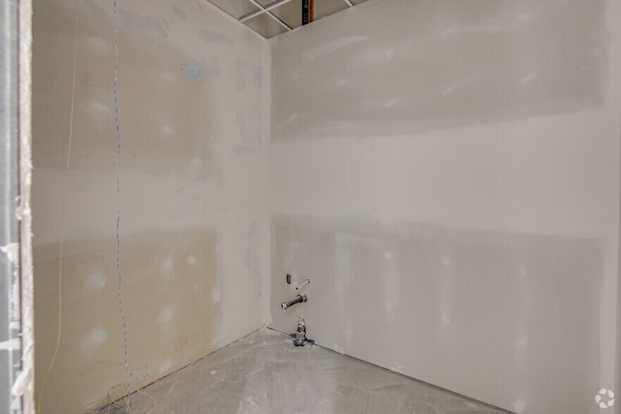 More Photos Of 15315 66 Ave, Surrey Office For Sale