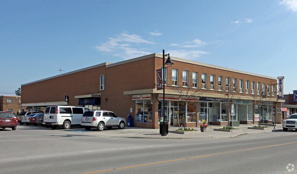 More Photos Of 67-70 W Brock St, Uxbridge Storefront Retail Office For Lease