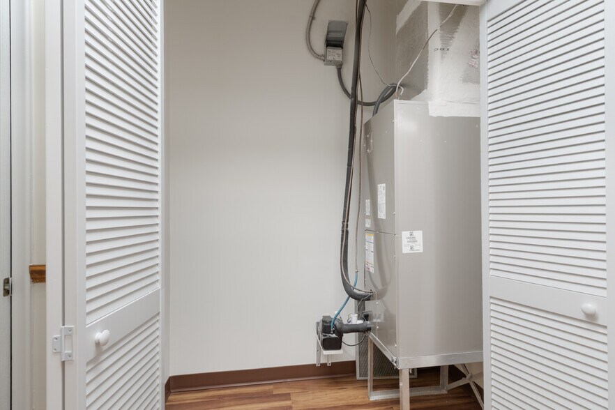 More Photos Of 9030 W Fort Island Trl, Crystal River Medical For Sale