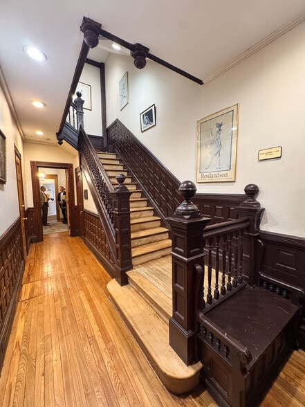 More Photos Of 79 Trumbull St, New Haven Apartments For Sale