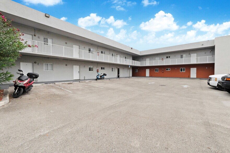 More Photos Of 750 SW 2nd St, Miami Apartments For Sale