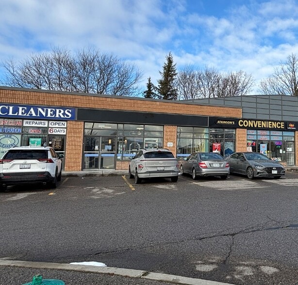 More Photos Of 531 Atkinson Ave, Vaughan Storefront For Lease