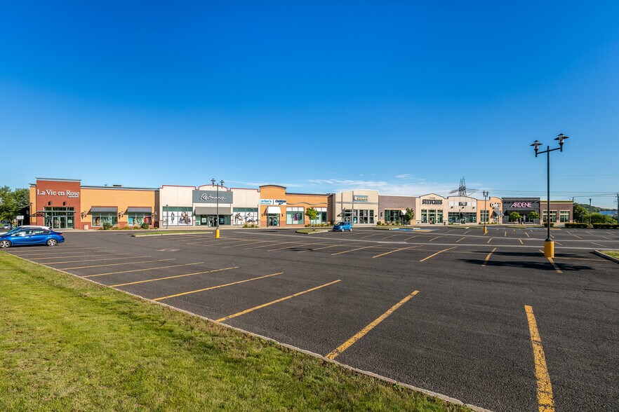 More Photos Of 625-730 Rue De La Concorde, Lévis Unknown For Lease