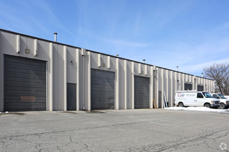 More Photos Of 1821-1835 Cargo Ct, Louisville Flex For Lease