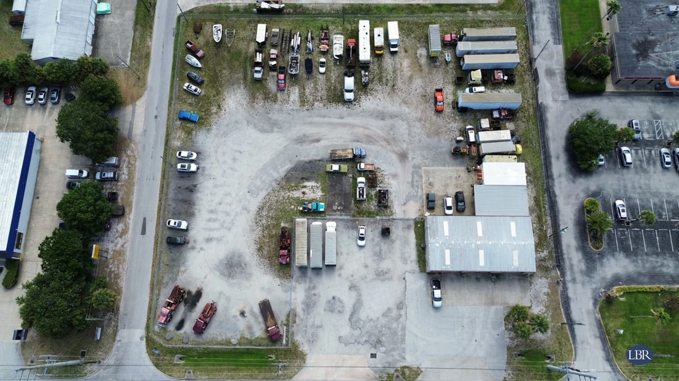 More Photos Of 2064 N Wickham Rd, Melbourne Industrial For Lease