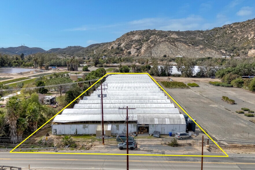 More Photos Of 2526 Rainbow Valley Blvd, Fallbrook Manufacturing For Sale
