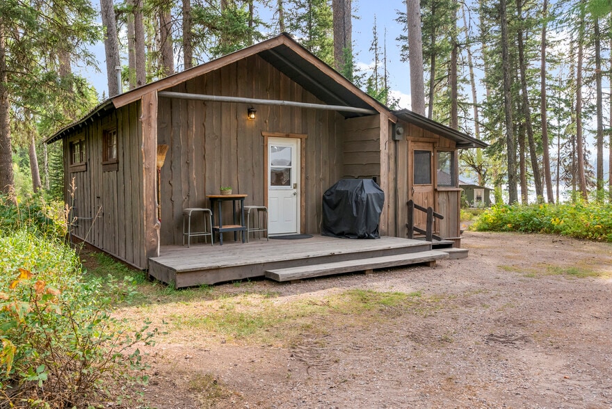 More Photos Of 3481 N Highway 83, Seeley Lake Hotel For Sale