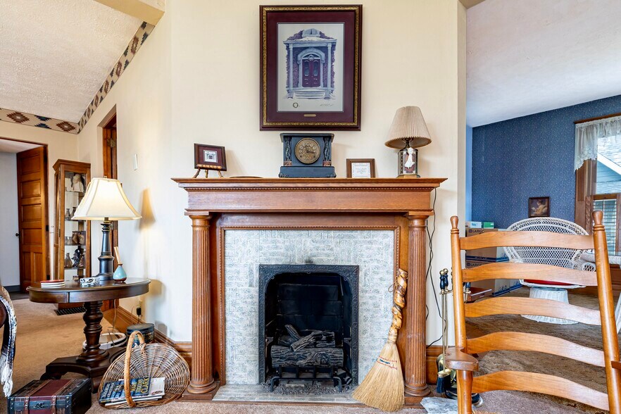 More Photos Of 103 N Boggs St, De Graff Specialty For Sale