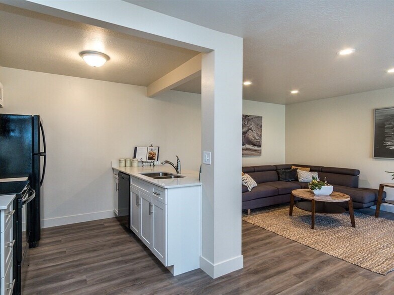 More Photos Of 3257 Harrison Blvd, Ogden Apartments For Sale