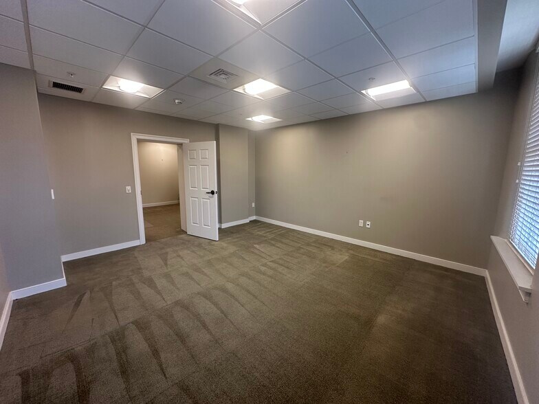 More Photos Of 10 N Church St, West Chester Coworking Space