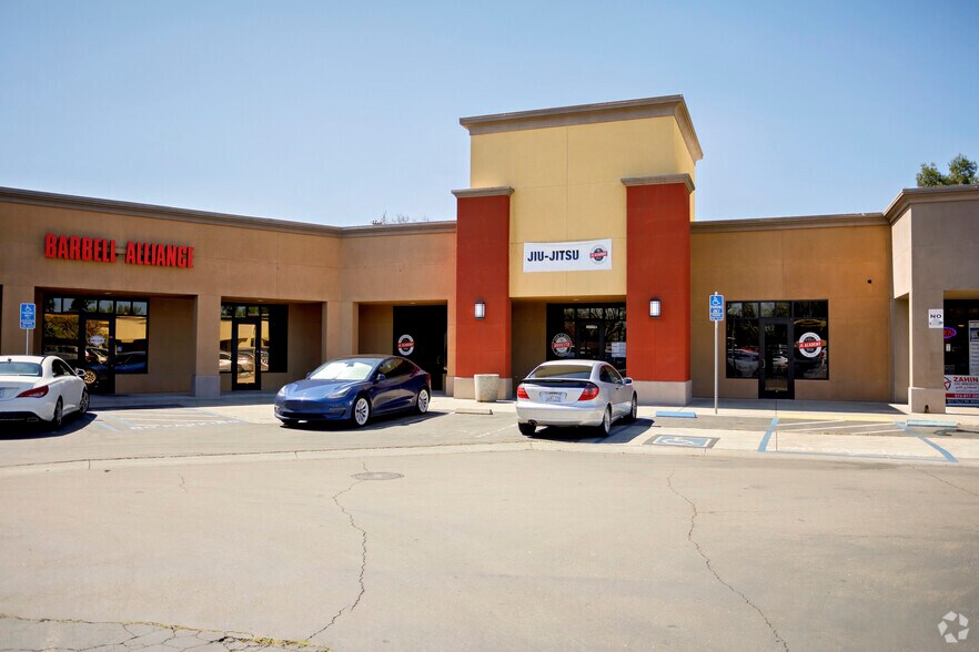Primary Photo Of 2001-2055 Tully Rd, Modesto Unknown For Lease
