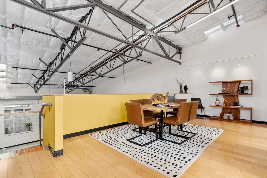 More Photos Of 108 High Rd, Santa Cruz Flex For Sale