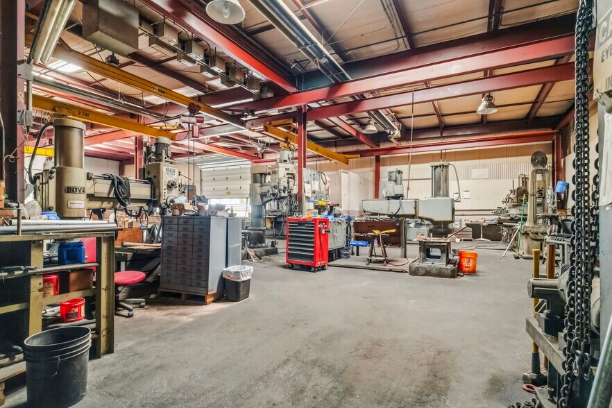 More Photos Of 1609-1625 Massillon Rd, Akron Warehouse For Sale