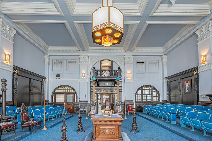 More Photos Of 100 E Bay St, Savannah Lodge Meeting Hall For Sale