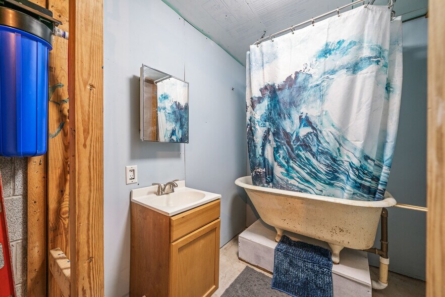 More Photos Of 279 Siever Rd, Crossville Specialty For Sale