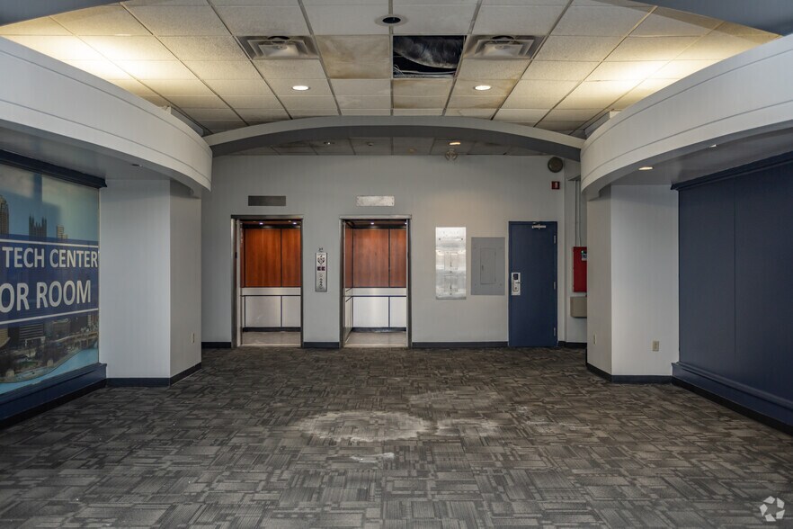 More Photos Of 322 Fourth Ave, Pittsburgh Industrial For Lease