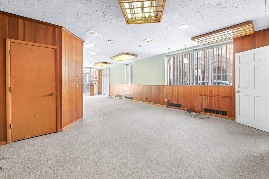 More Photos Of 6 E 1st St, Fond Du Lac Office For Sale