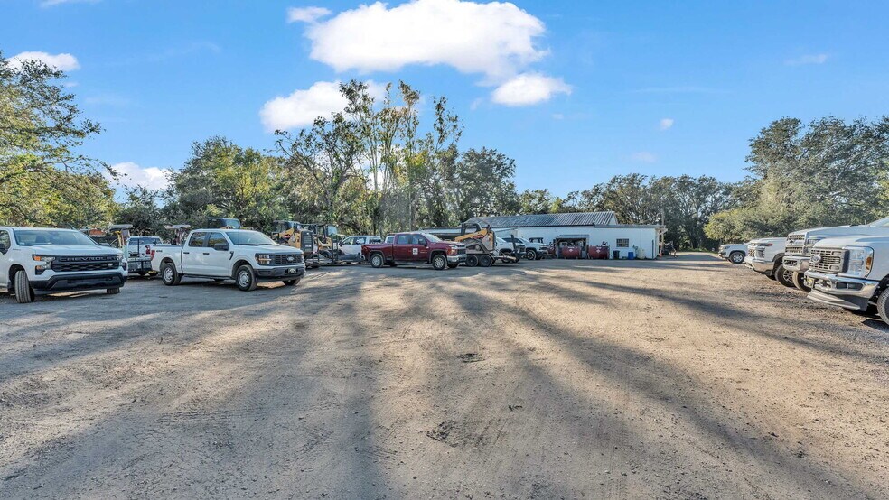 More Photos Of 705 Jerry Smith Rd, Dover Light Manufacturing For Sale