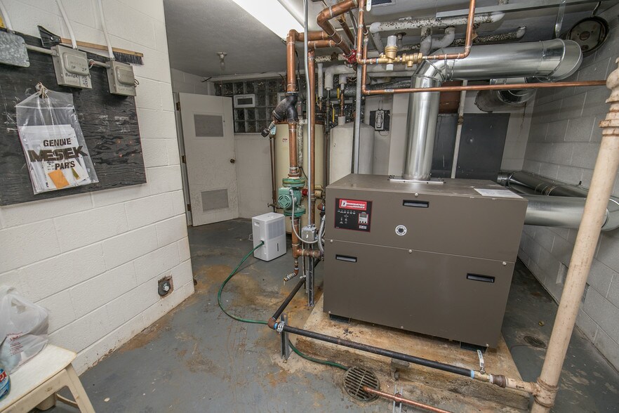 More Photos Of 2425 N Taylor Rd, Cleveland Heights Religious Facility For Sale