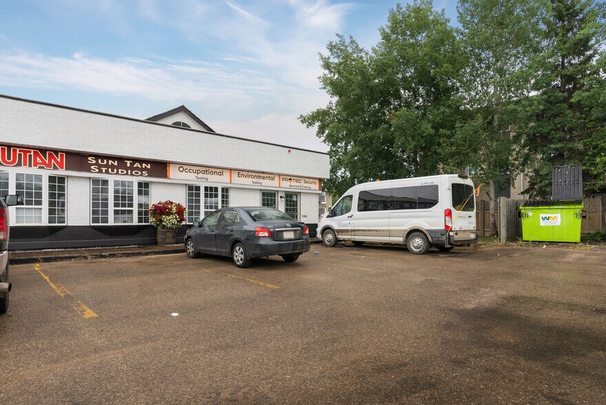 More Photos Of 9612 Franklin Av, Fort McMurray Freestanding For Lease