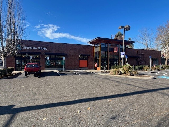 Primary Photo Of 3557 SE Hawthorne Blvd, Portland Freestanding For Lease