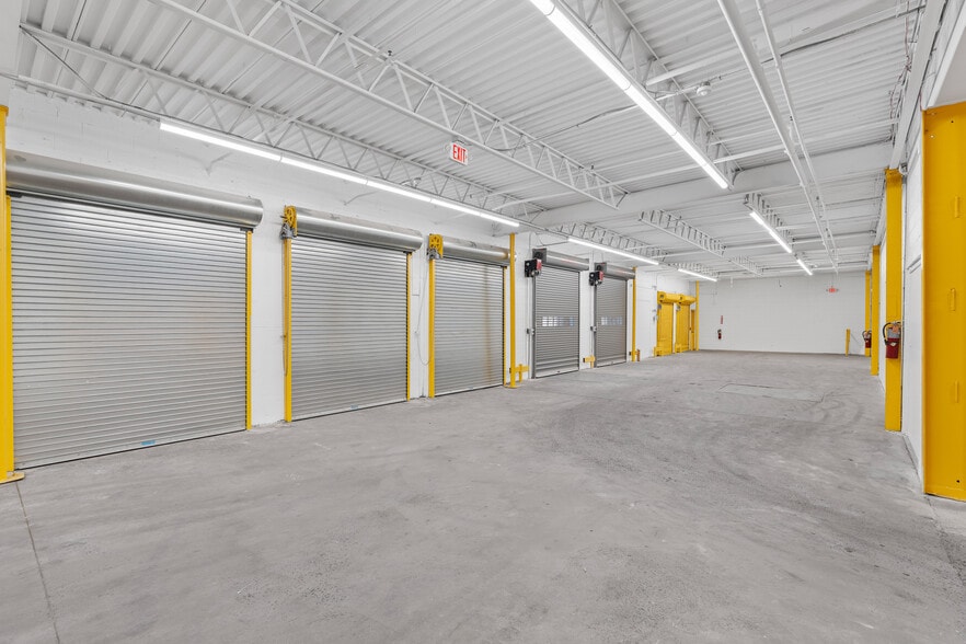 More Photos Of 14 Home News Row, New Brunswick Warehouse For Lease