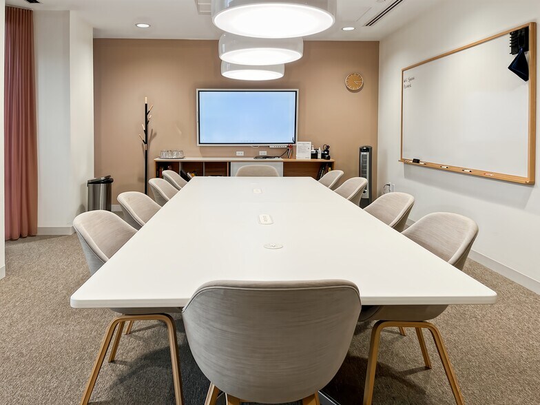 More Photos Of 111 Congress Ave, Austin Coworking Space