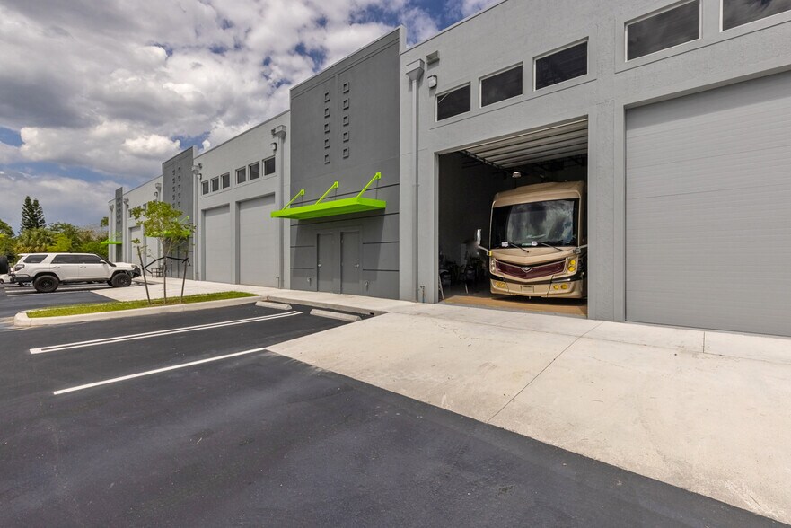 Primary Photo Of 861 NE Industrial Blvd, Jensen Beach Warehouse For Lease