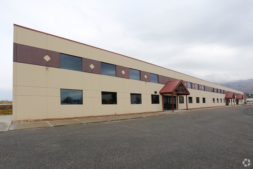 Primary Photo Of 3677 N 2000 W, Ogden Light Manufacturing For Sale