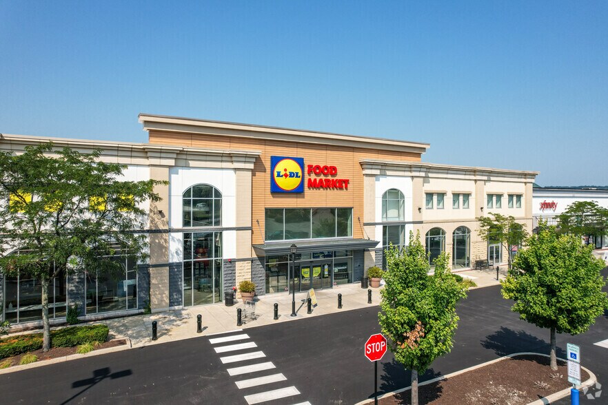 More Photos Of 301 Main St, Exton Unknown For Lease