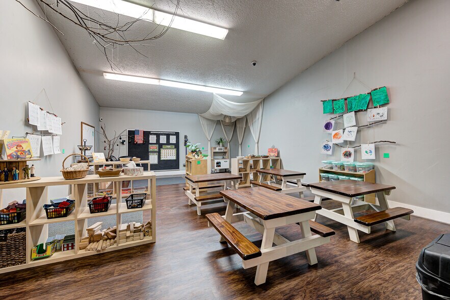 More Photos Of 11801 Southwood Dr, Oklahoma City Daycare Center For Sale